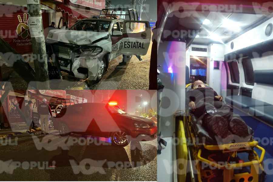 Patrulla de la Guardia Estatal choca contra vehículo estacionado y poste en Altamira, Tamaulipas; una oficial resulta herida