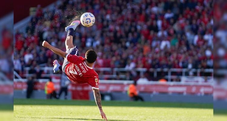 Santiago Montiel Premio Puskas