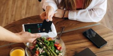 Cómo elegir sistemas de puntos de venta para pequeños negocios de forma adecuada