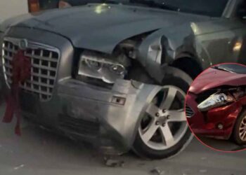 Dos automóviles Infonavit Los Ángeles
