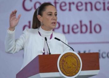 Sheinbaum Pardo anuncia despido de agentes del INM tras extorsionar a paisanos
