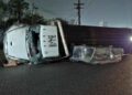 Trailero vuelca en la Carretera a Laredo de Apodaca y le roban sus pertenencias
