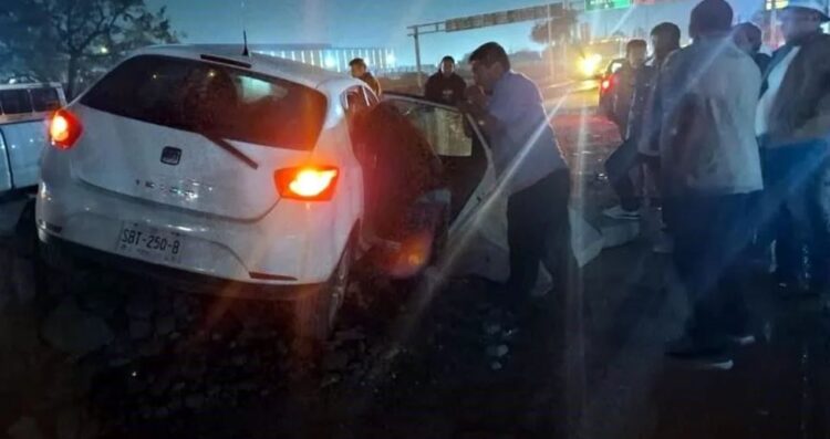 tres lesionados accidente Escobedo