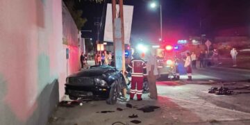 Navidad impactar automóvil ICEST