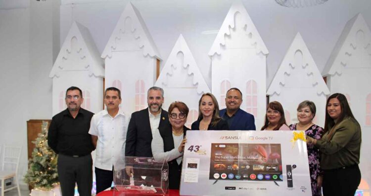 _UAT celebra la temporada navideña
