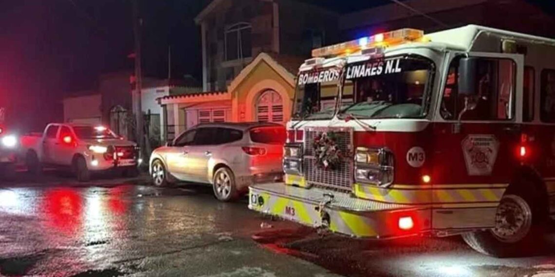 Veladora incendio en Linares