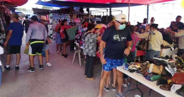 Vendedores de Tampico, Tamaulipas, exigen que se regule la presencia de foráneos