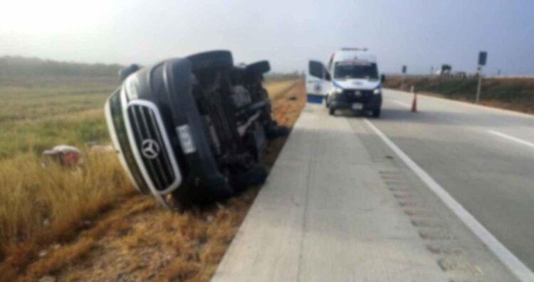Volcadura en la Monterrey a Nuevo Laredo deja heridos