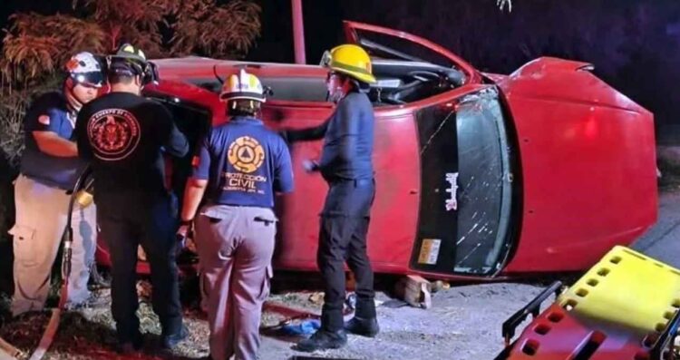 Volcadura genera fuerte movilización en Carretera a Reynosa, Cadereyta
