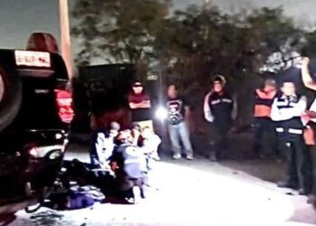 Camioneta volcada Luis Donaldo Colosio
