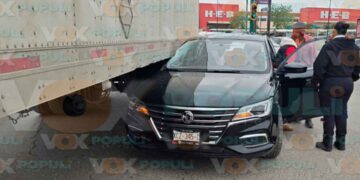 aparatoso choque en Victoria