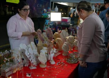 bazar navideño Nuevo Laredo
