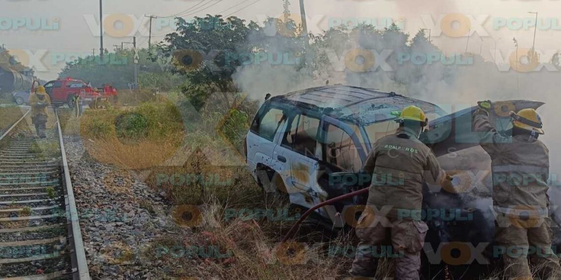 camioneta atropellada por tren en altamira
