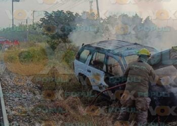 camioneta atropellada por tren en altamira