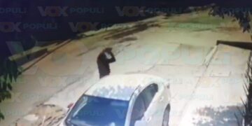 destruye cristal de auto en Madero