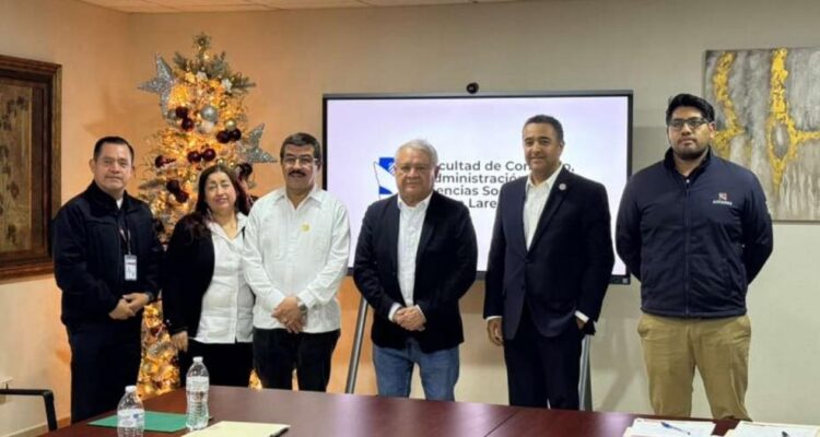 egresados uat aduanas de méxico