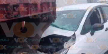 automóvil destrozado tráiler Moralillo