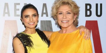 Aislinn Derbez muerte madre