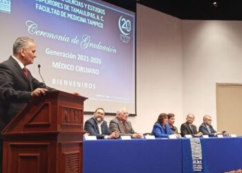 graduación médico cirujano Tampico