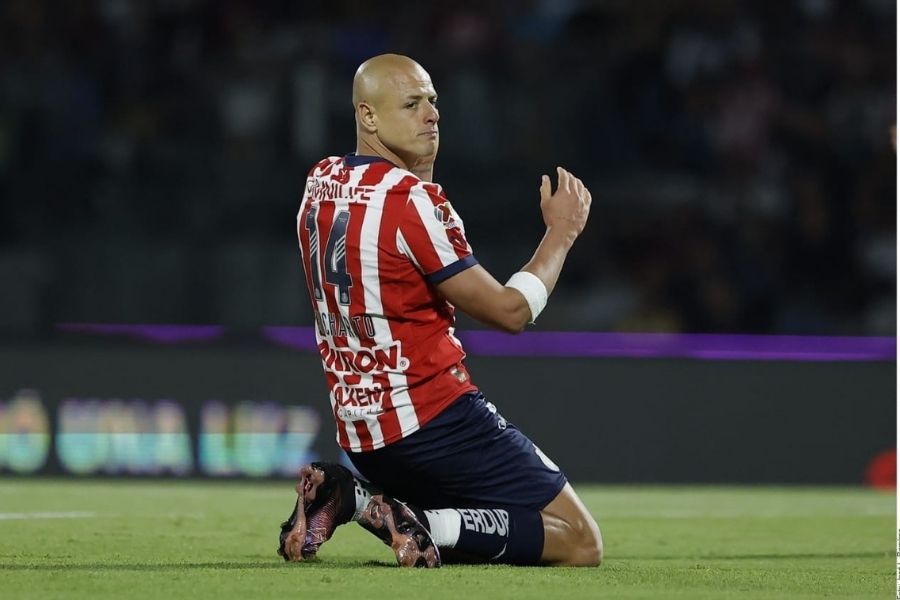 salida Chicharito Hernández