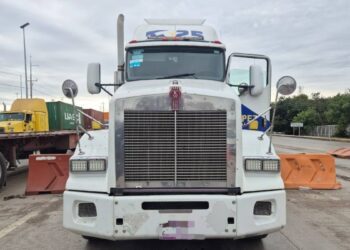 tractocamión con reporte de robo en Altamira