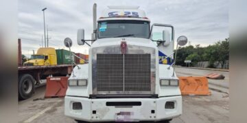 tractocamión con reporte de robo en Altamira