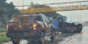 volcadura de camioneta hoy en Altamira