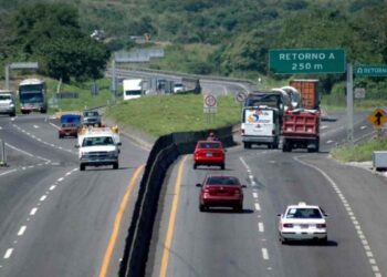 ¡Atención viajeros! Estos son los bloqueos y cierres en las principales carreteras de México