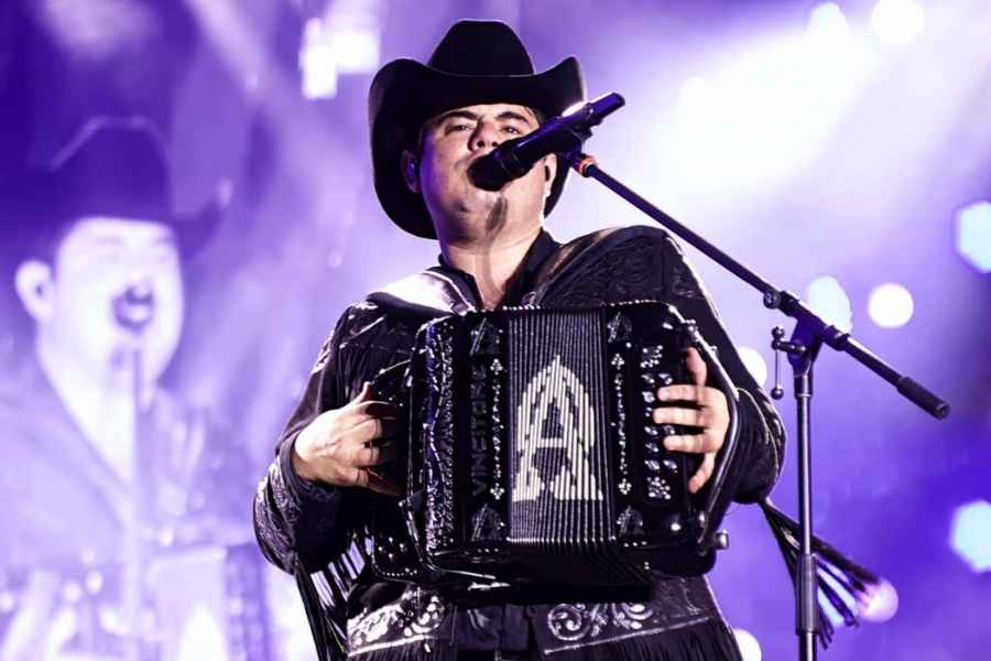 ¿Alfredo Olivas se retira El cantante confirma receso tras concluir su gira