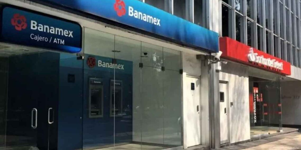 ¿El SAT cobrará impuestos por depósitos en efectivo mayores a 15 mil pesos?