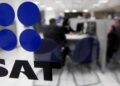 ¿Puede el SAT congelar tu cuenta bancaria sin previo aviso