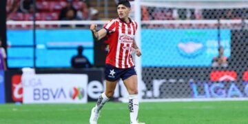 Alan Pulido, entre las opciones que analiza Rayados para reforzar su ataque