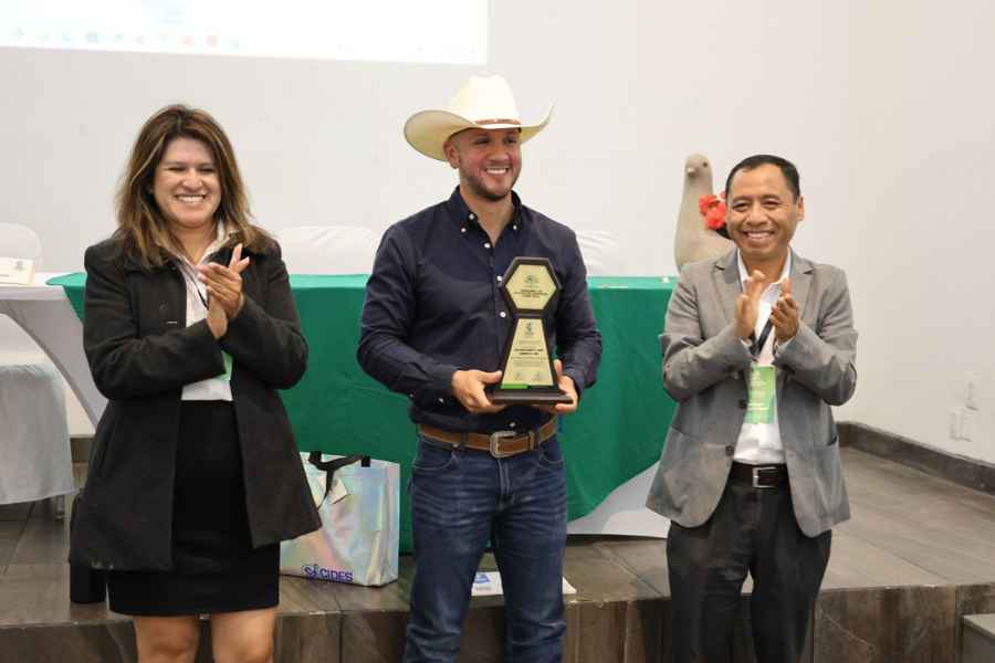 Alberto Isaac Montemayor, joven tamaulipeco, recibe reconocimiento nacional por su liderazgo ambiental