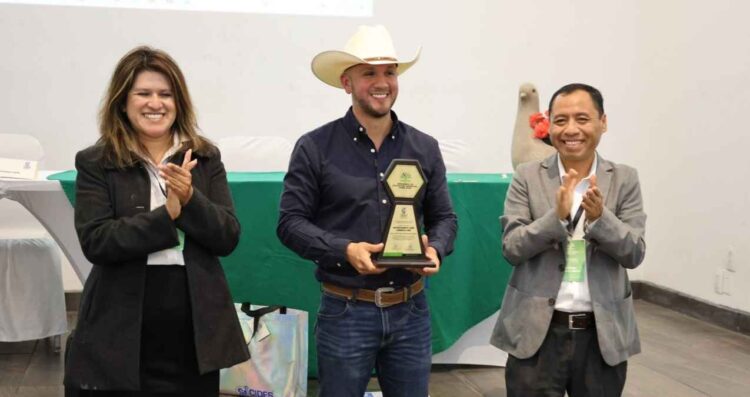 Alberto Isaac Montemayor, joven tamaulipeco, recibe reconocimiento nacional por su liderazgo ambiental