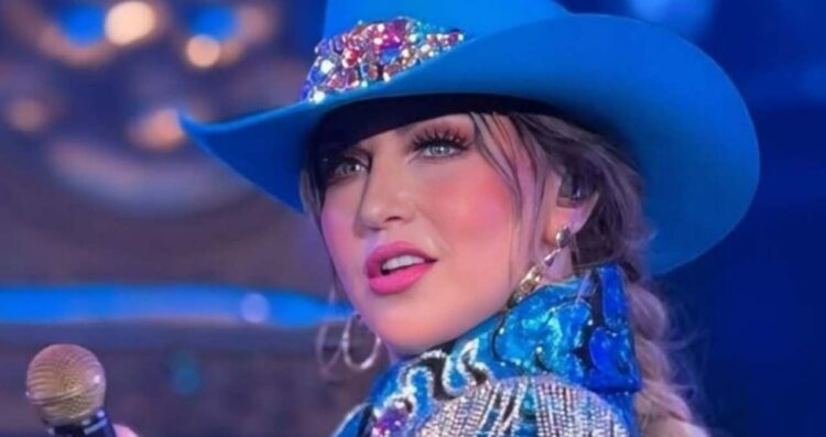 Alicia Villarreal rompe en llanto tras ratificar denuncia contra Cruz “N”