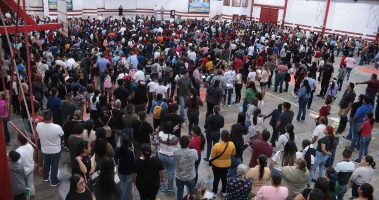 Alta demanda rebasa cupo escolar en secundaria 2 en Matamoros, Tamaulipas