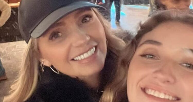 Angélica Rivera arranca el 2026 en Japón junto a sus hijas y sus parejas