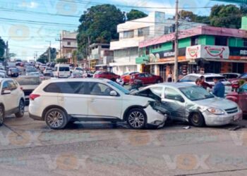 Aparatoso accidente en Madero