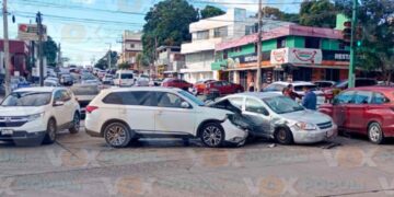 Aparatoso accidente en Madero