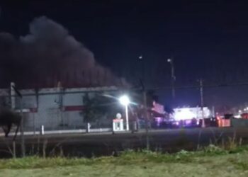 Así fue el momento exacto en que colapsó la barda de Spellman sobre varios bomberos en Matamoros, Tamaulipas