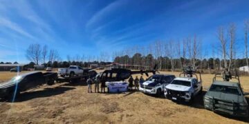 Autoridades aseguraron equipo táctico y armas largas en Guachochi, Chihuahua