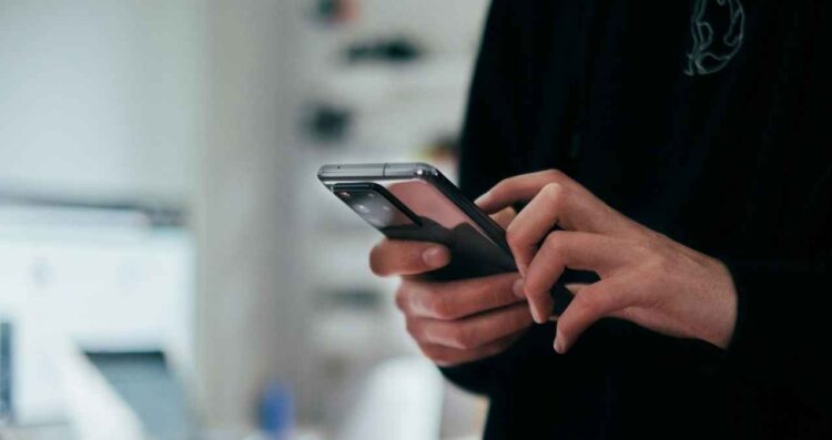 Autoridades revisan posible exposición de datos personales en registro telefónico de Telcel