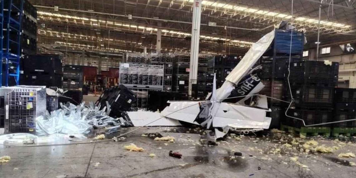 Avioneta Aeropuerto de Saltillo (1)