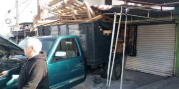 camión impactado vivienda Guadalupe