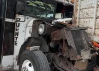 Chofer de pesera se queda sin freno y choca a camión en Matamoros, Tamaulipas  2