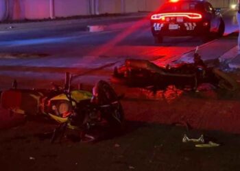 Choque entre motocicletas deja tres lesionados en Monterrey, Nuevo León