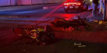 Choque entre motocicletas deja tres lesionados en Monterrey, Nuevo León