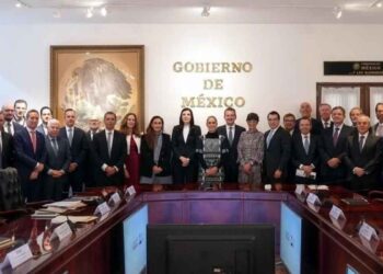 Claudia Sheinbaum aborda perspectivas económicas del país con la gobernadora de Banxico e integrantes de la ABM