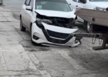 Conductor choca contra muro y causa movilización de cuerpos de auxilio en Matamoros, Tamaulipas