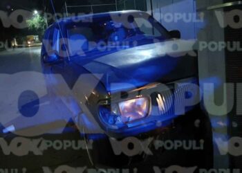 Conductor pierde el control y choca contra poste de la CFE en Altamira, Tamaulipas